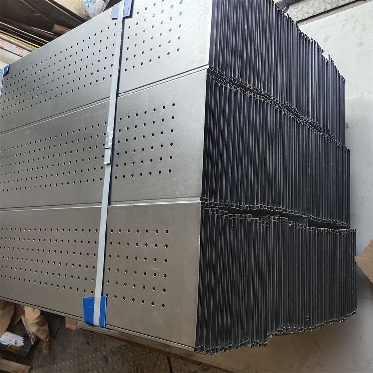 不锈钢板去哪里批发？